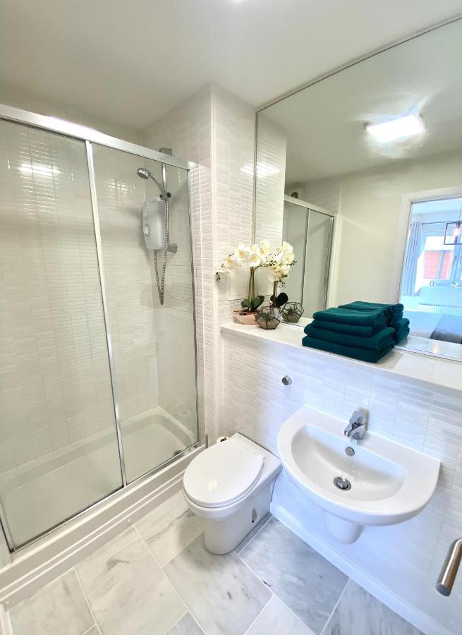 Monart Stylish City Centre Apartment, 2 Bed, Sleeps 6 Perth Exterior photo